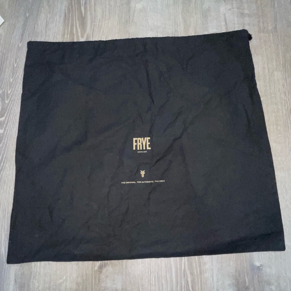 FRYE Black and Gold Original Dust Cover Bag 24” X 28”